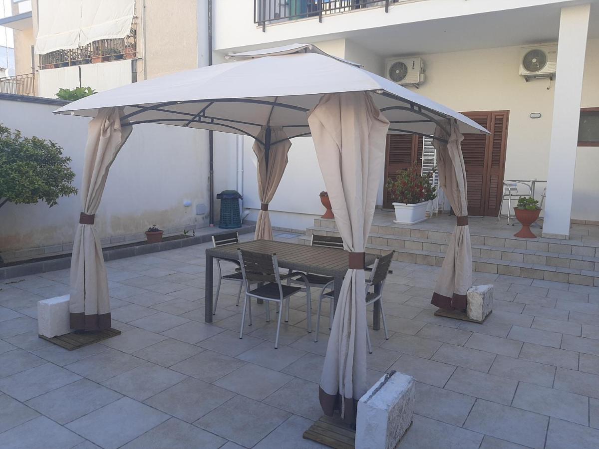 Angelica Bed & Breakfast Лече Екстериор снимка